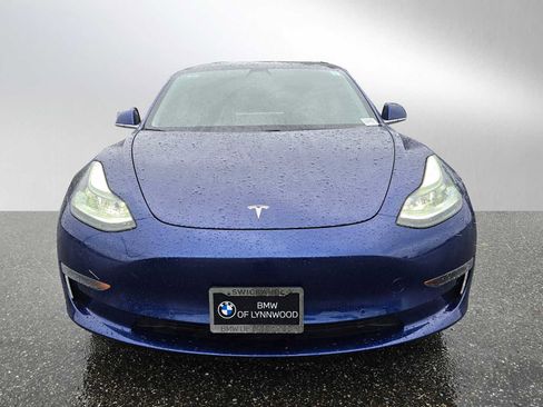 Used 2020 Tesla Model 3 Standard Range image 8