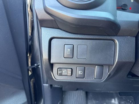 Used 2023 Toyota Tacoma SR AWD/4WD image 12