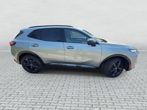 Used 2025 Buick Envision Sport Touring AWD/4WD image 9