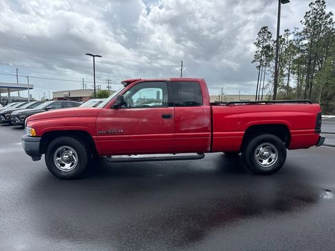 Used 1998 Dodge Ram 1500 Truck ST image 2