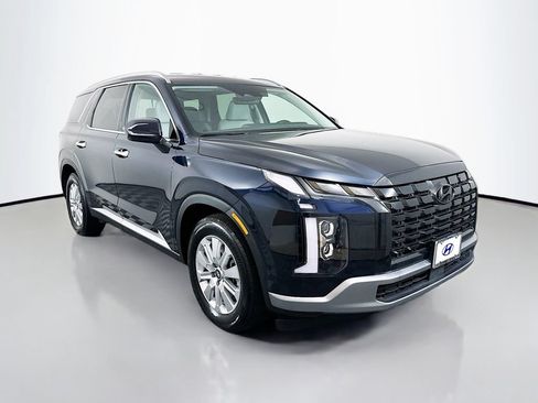 Certified 2025 Hyundai Palisade SEL FWD image 3