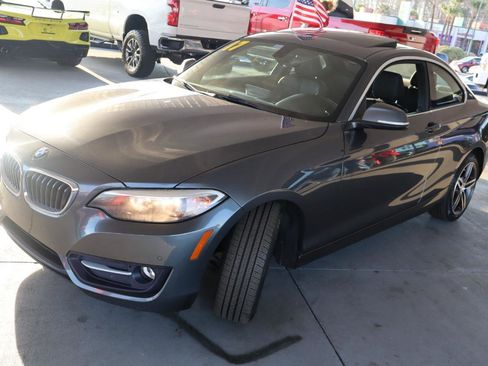Used 2017 BMW 230i Coupe image 9