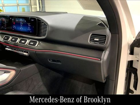 Certified 2025 Mercedes-Benz GLE 450e 4MATIC image 20