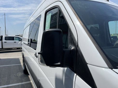 Used 2011 Mercedes-Benz Sprinter 2500 image 19
