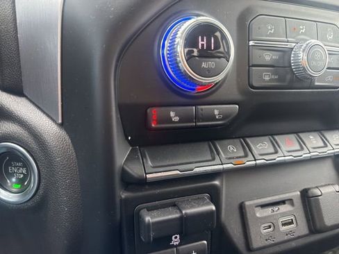 Used 2021 GMC Sierra 1500 SLT image 26