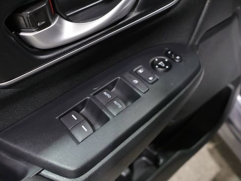 Used 2019 Honda CR-V EX image 13