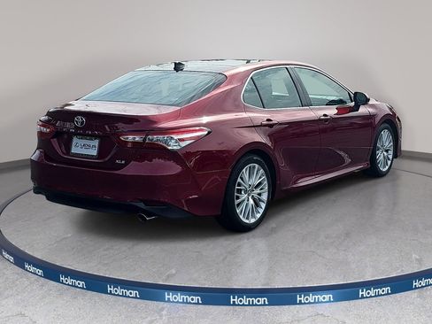 Used 2018 Toyota Camry XLE w/ Audio Package image 6