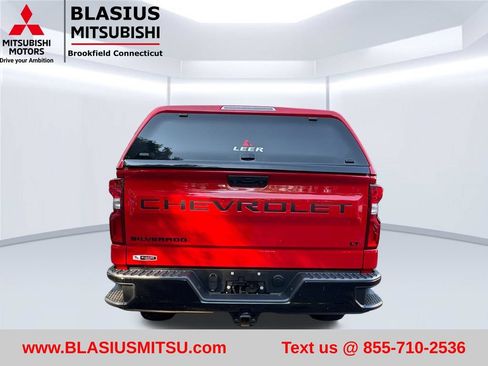Used 2022 Chevrolet Silverado 1500 LT Trail Boss w/ Protection Package AWD/4WD image 9