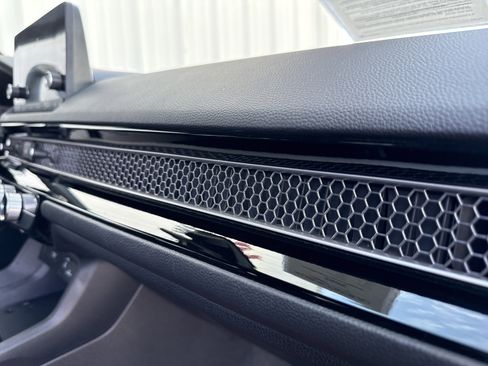 Used 2022 Honda Civic Sport image 31