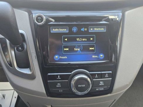 Used 2014 Honda Odyssey EX image 24