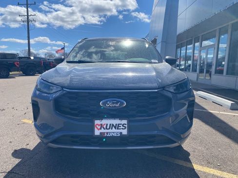 Certified 2024 Ford Escape ST-Line image 9