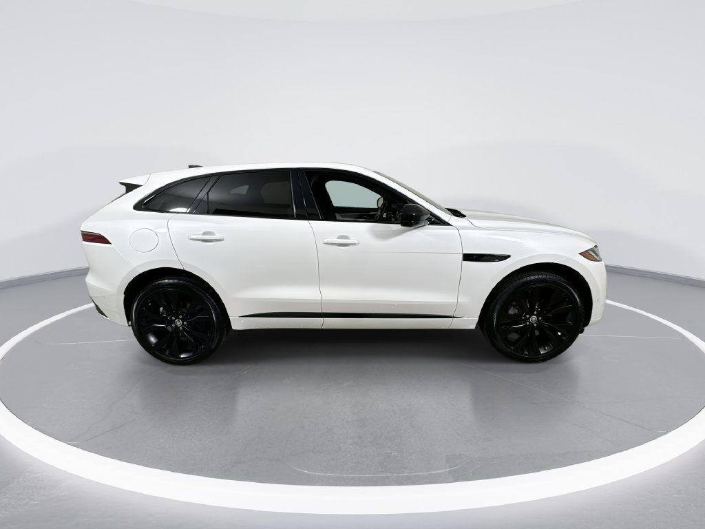 Used 2026 Jaguar F-PACE R-Dynamic S AWD/4WD image 9