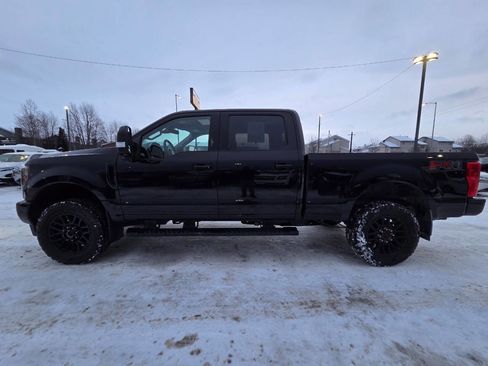 Used 2019 Ford F250 Lariat image 4