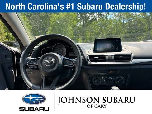 Used 2018 MAZDA MAZDA3 Sport FWD image 8