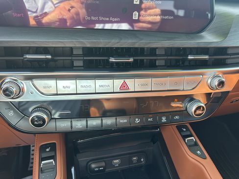 Used 2025 Kia Telluride SX X-Line image 13