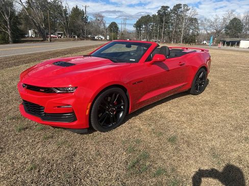 Used 2023 Chevrolet Camaro SS image 10