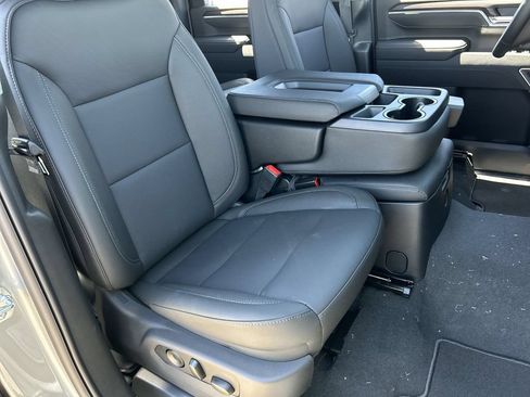 New 2026 GMC Sierra 2500 SLT AWD/4WD image 27