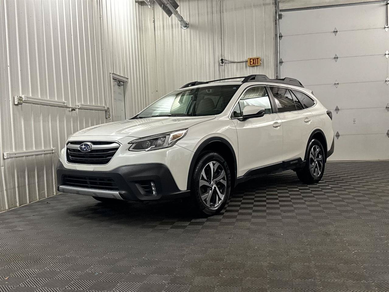 Used 2020 Subaru Outback Limited AWD/4WD image 1