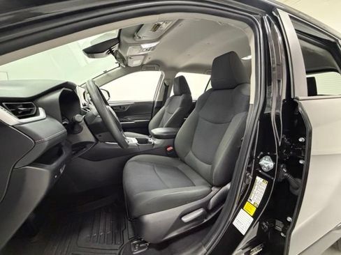 Used 2025 Toyota RAV4 LE FWD image 8