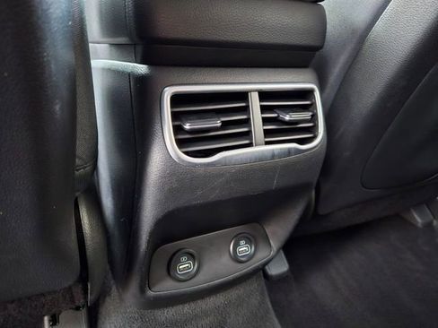 Used 2023 Hyundai Santa Fe SE image 15