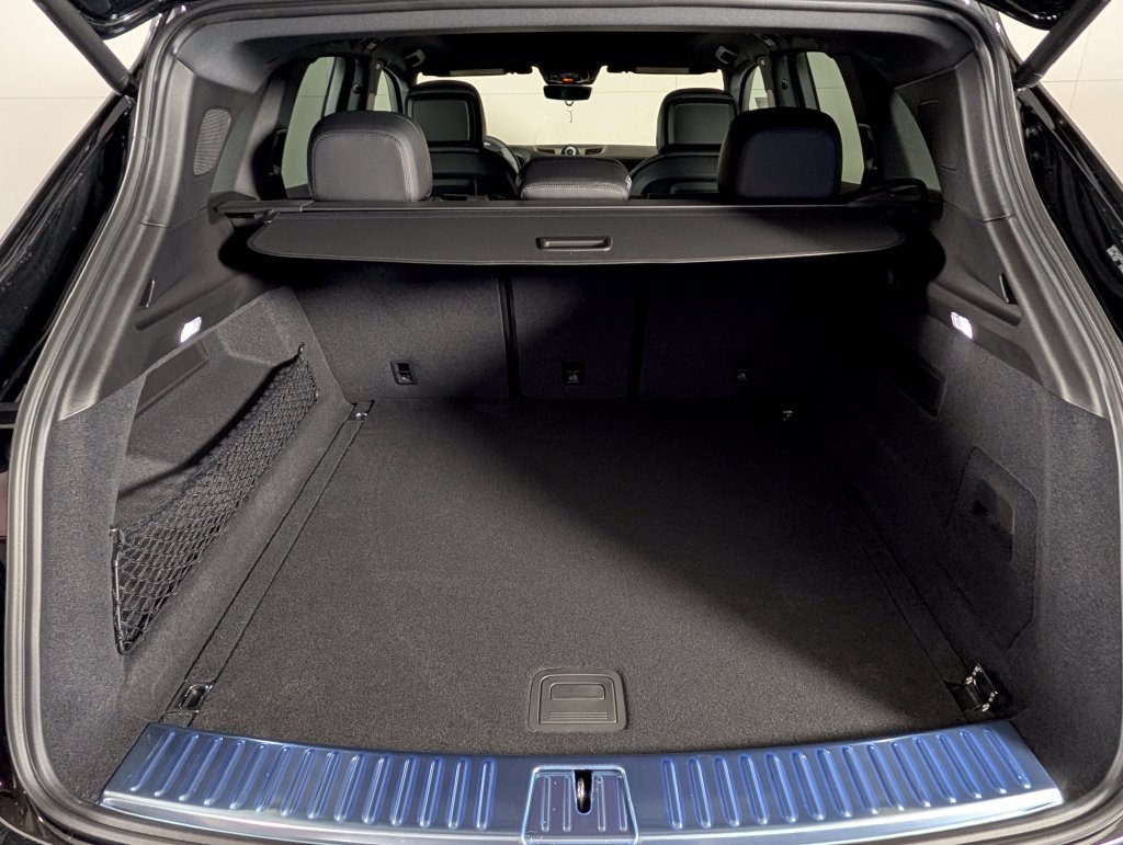 New 2026 Porsche Cayenne AWD/4WD image 17