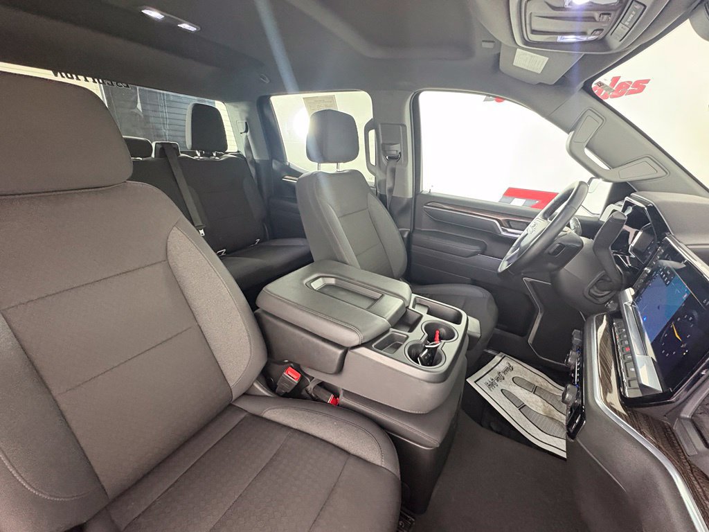 Used 2026 Chevrolet Silverado 1500 RST AWD/4WD image 34