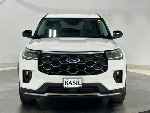 Used 2025 Ford Explorer Platinum w/ Ultimate Package AWD/4WD image 9