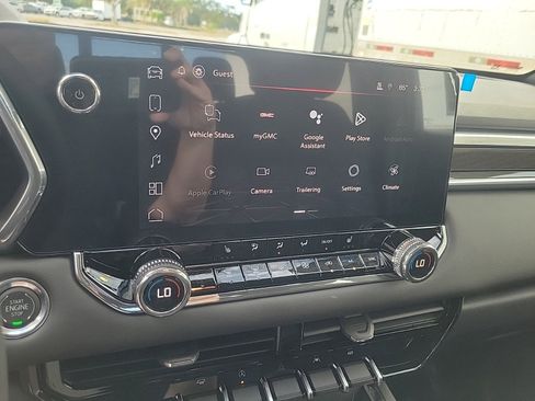 New 2026 GMC Canyon Elevation w/ Convenience Package image 15