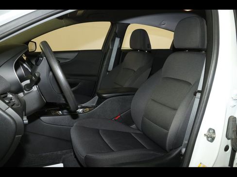 Used 2024 Chevrolet Malibu LT FWD image 21