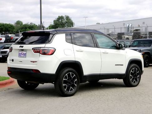 Used 2019 Jeep Compass Trailhawk AWD/4WD image 5