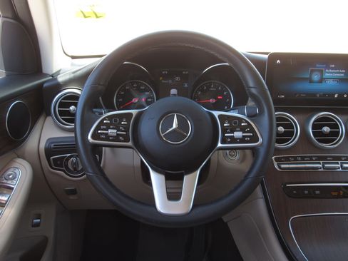 Used 2022 Mercedes-Benz GLC 300 w/ Premium Package Lite image 22