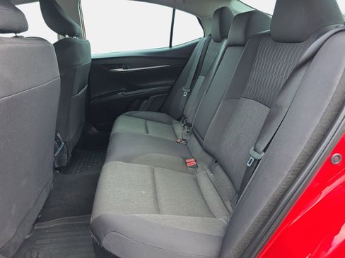 Used 2025 Toyota Camry LE image 13