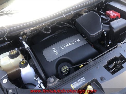 Used 2014 Lincoln MKX AWD w/ Equipment Group 102A image 23