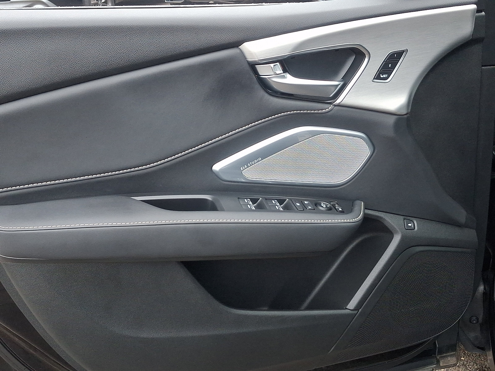 Certified 2023 Acura RDX w/ Technology Package AWD/4WD image 12