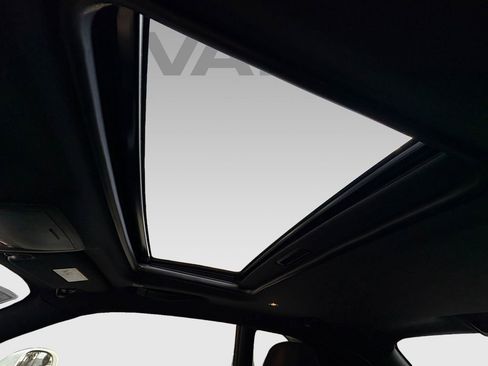 Used 2023 Dodge Challenger R/T Scat Pack image 6