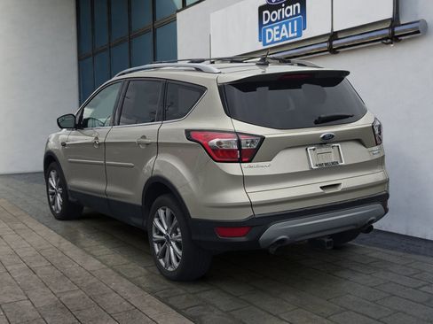 Used 2018 Ford Escape Titanium AWD/4WD image 2