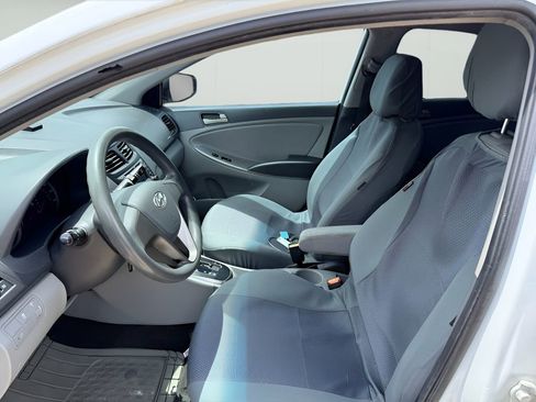 Used 2017 Hyundai Accent SE FWD image 10