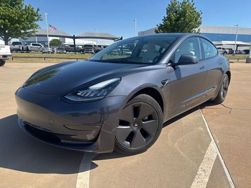 Used 2022 Tesla Model 3 Long Range AWD/4WD image 1