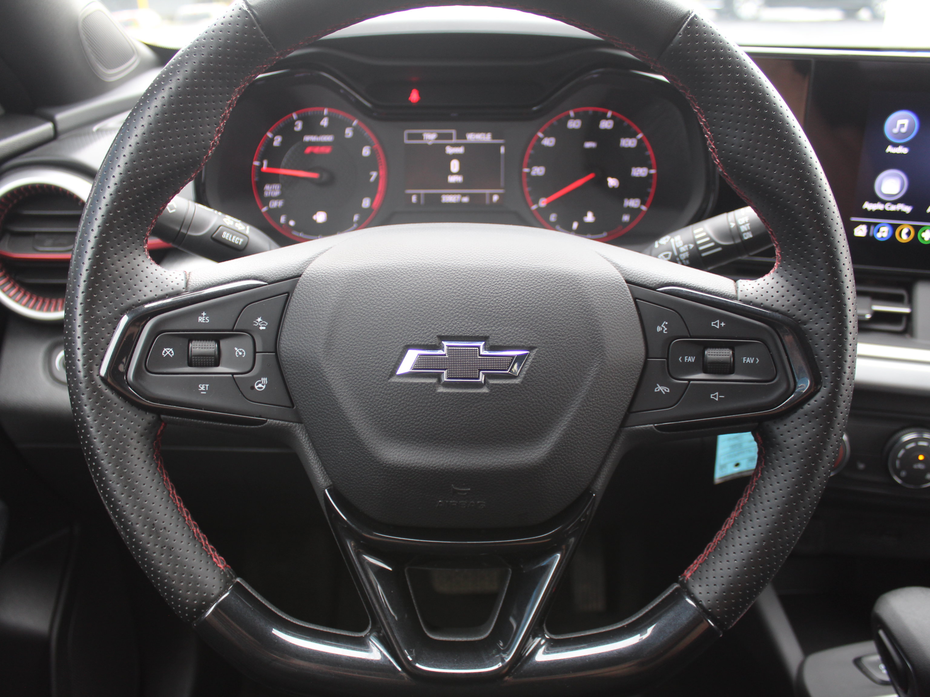 Certified 2024 Chevrolet Trax RS w/ Driver Confidence Package FWD image 16