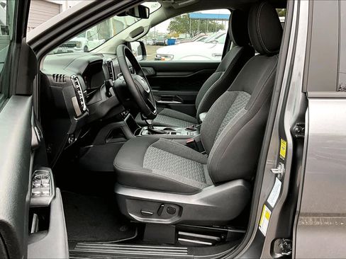 Used 2025 Ford Ranger XLT w/ Equipment Group 301A High image 7