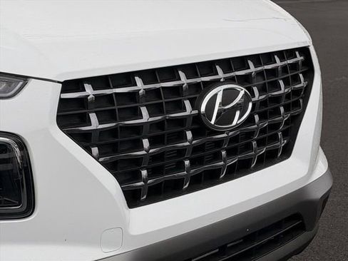 New 2026 Hyundai Venue SEL FWD image 32