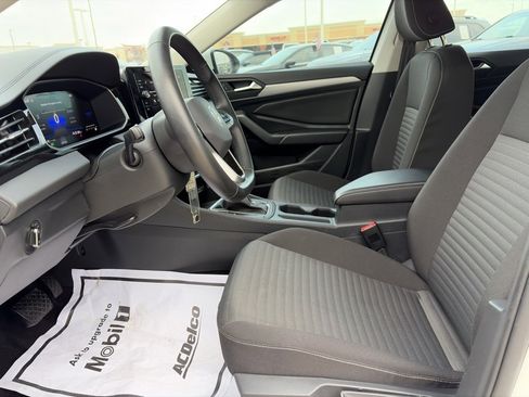 Used 2025 Volkswagen Jetta S image 12