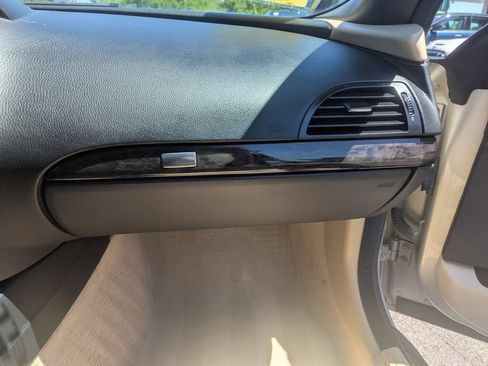 Used 2007 BMW 650i Convertible RWD image 28