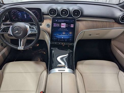 Used 2025 Mercedes-Benz C 300 Sedan image 6
