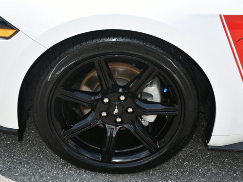 Used 2019 Ford Mustang Premium w/ Equipment Group 201A RWD image 23