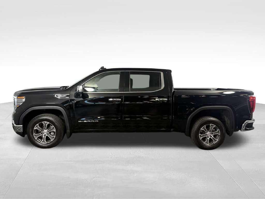 Used 2025 GMC Sierra 1500 SLT AWD/4WD image 10