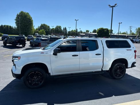 Used 2023 Chevrolet Silverado 1500 LT Trail Boss w/ Protection Package AWD/4WD image 7