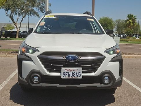 Used 2023 Subaru Outback Premium AWD/4WD image 2