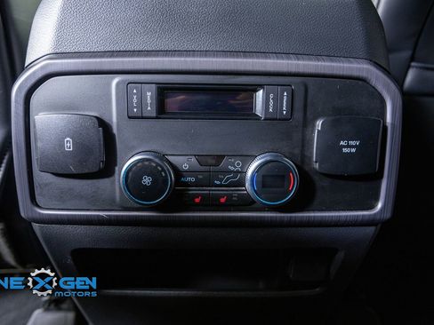 Used 2023 Ford Expedition Platinum AWD/4WD image 31