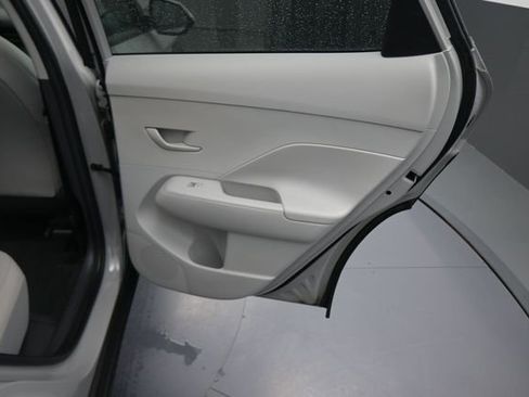 Used 2025 Hyundai Kona SEL AWD/4WD image 65